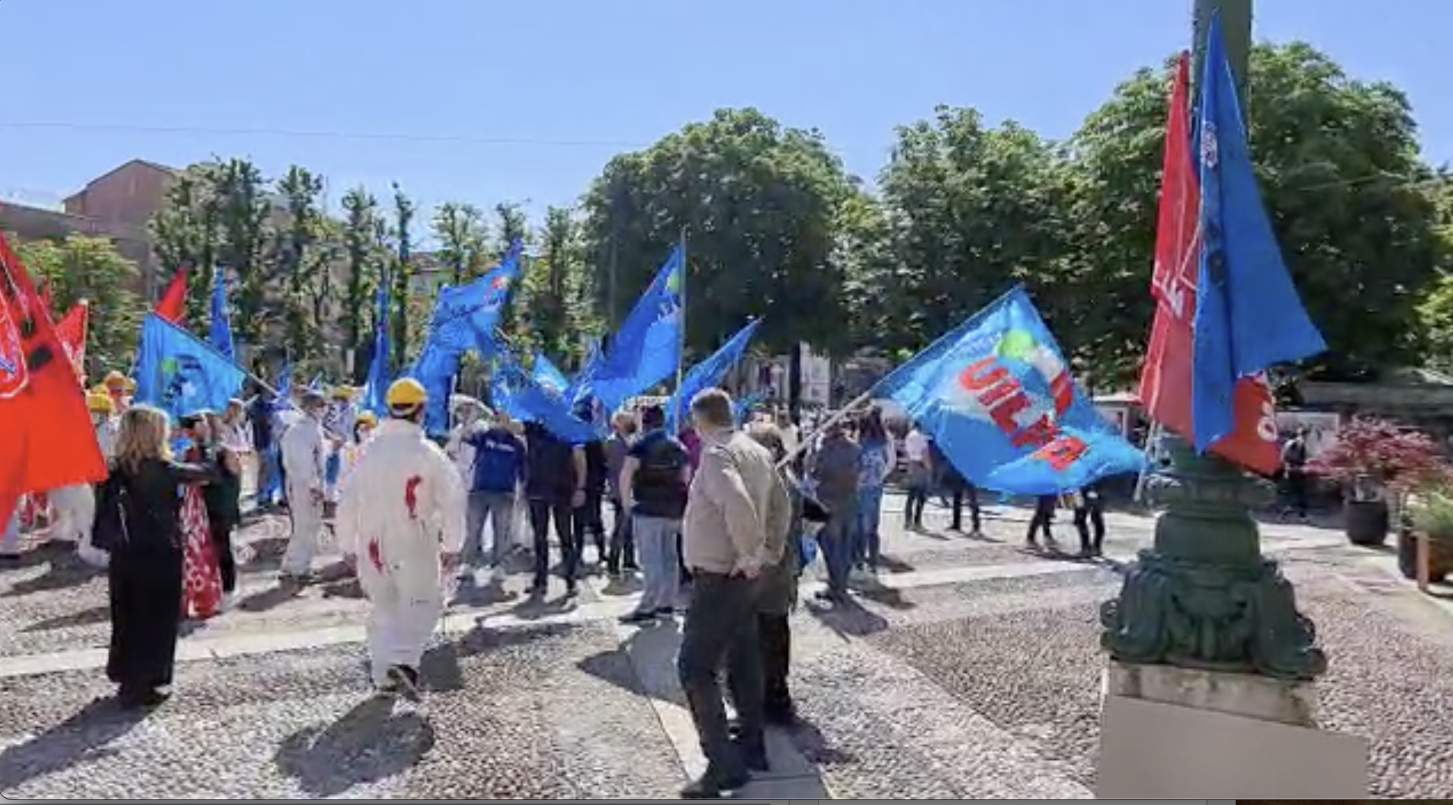 Gli edili chiedono cantieri sicuri